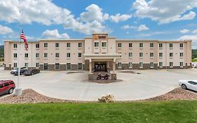 Comfort Inn & Suites Near Mt Rushmore