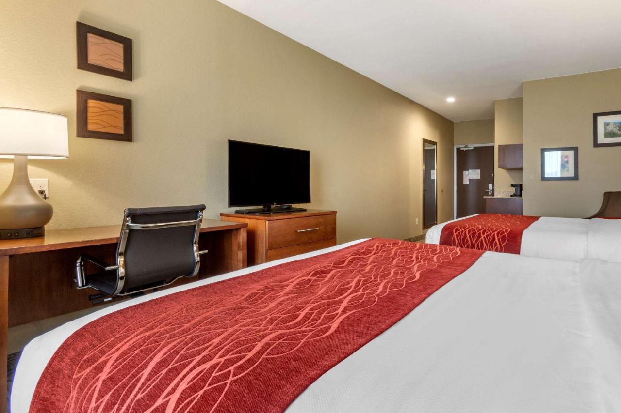 Comfort Inn & Suites Near Mt Rushmore Hill City Esterno foto