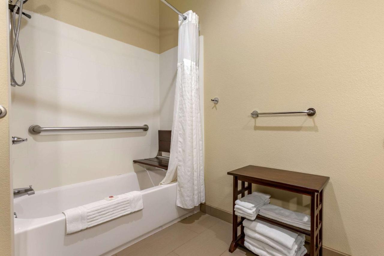 Comfort Inn & Suites Near Mt Rushmore Hill City Esterno foto