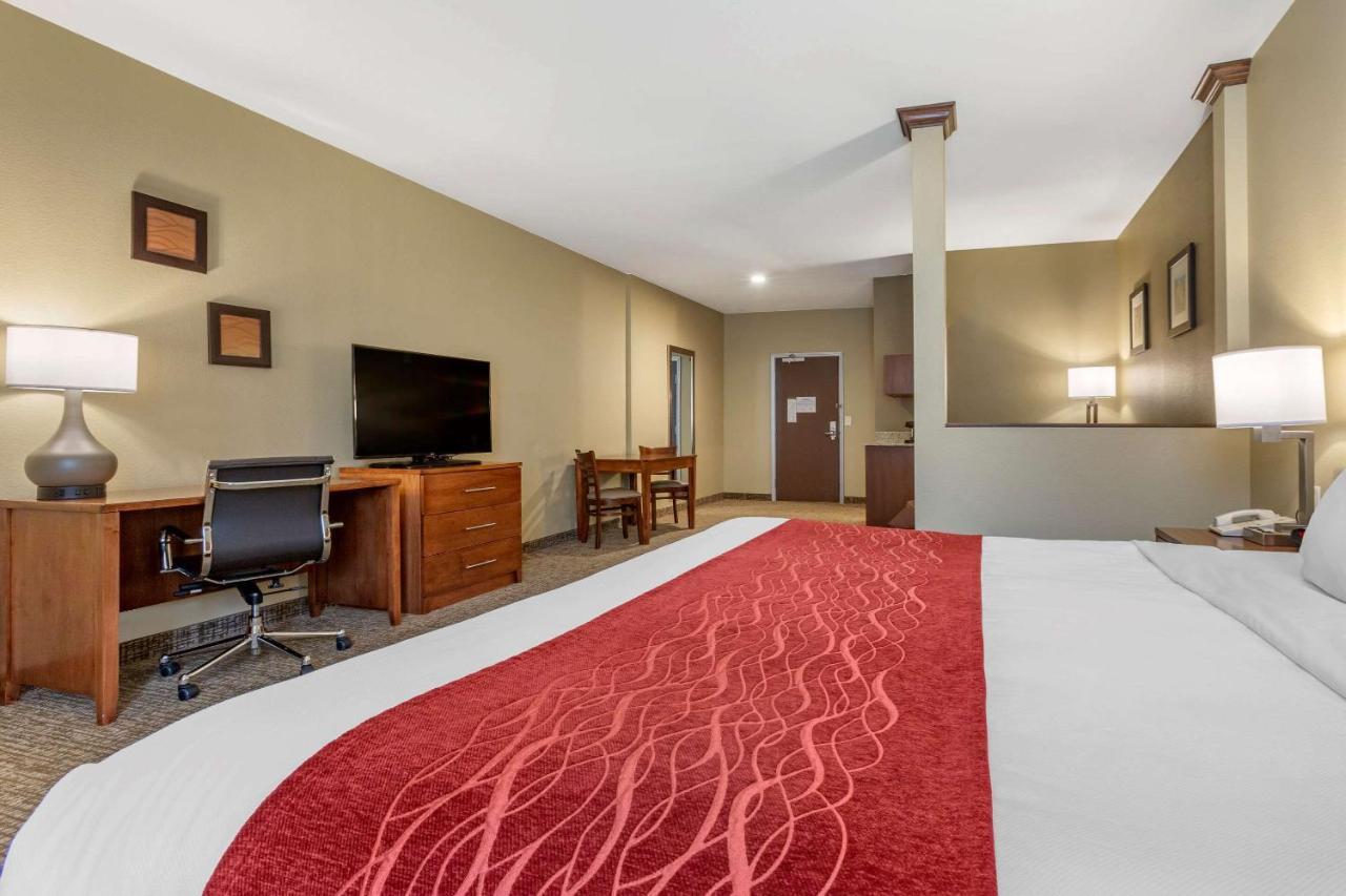 Comfort Inn & Suites Near Mt Rushmore Hill City Esterno foto
