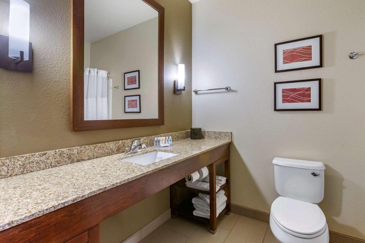 Comfort Inn & Suites Near Mt Rushmore Hill City Esterno foto
