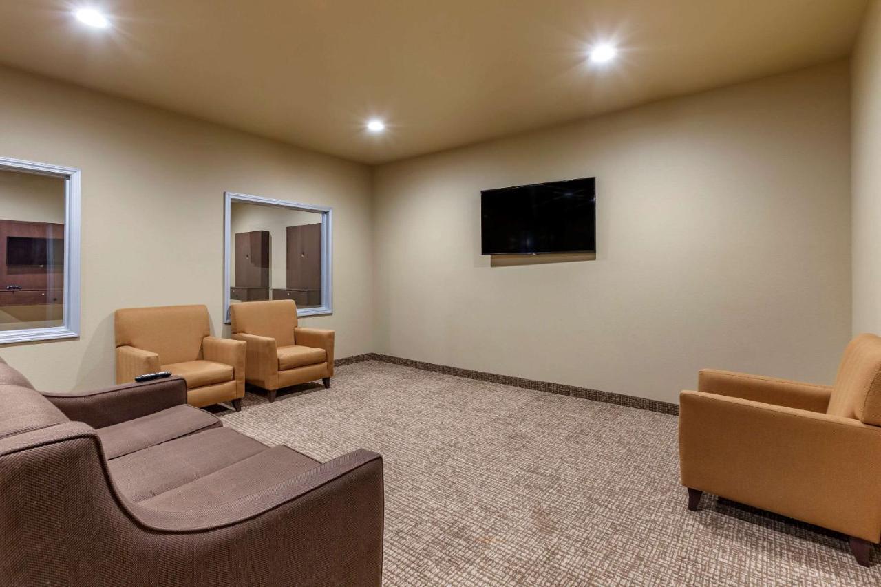 Comfort Inn & Suites Near Mt Rushmore Hill City Esterno foto