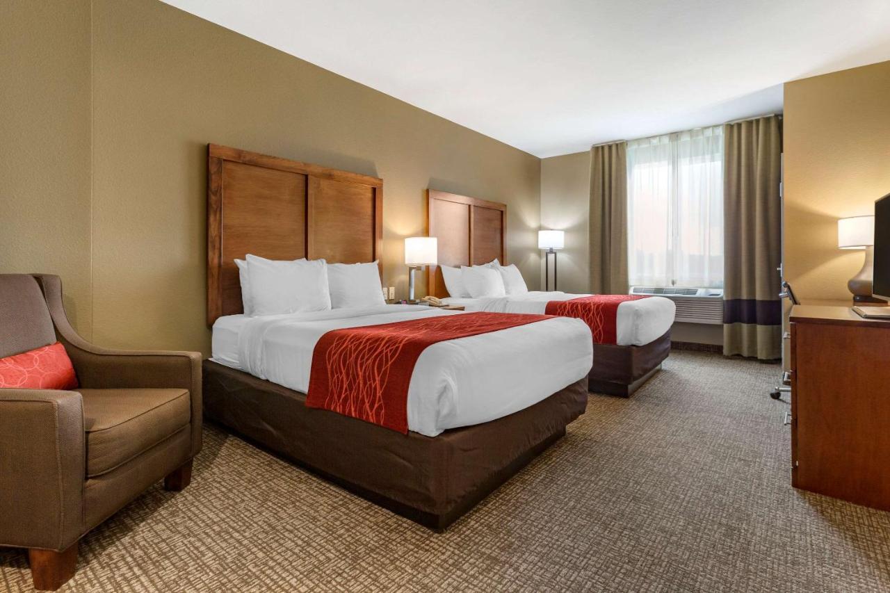 Comfort Inn & Suites Near Mt Rushmore Hill City Esterno foto