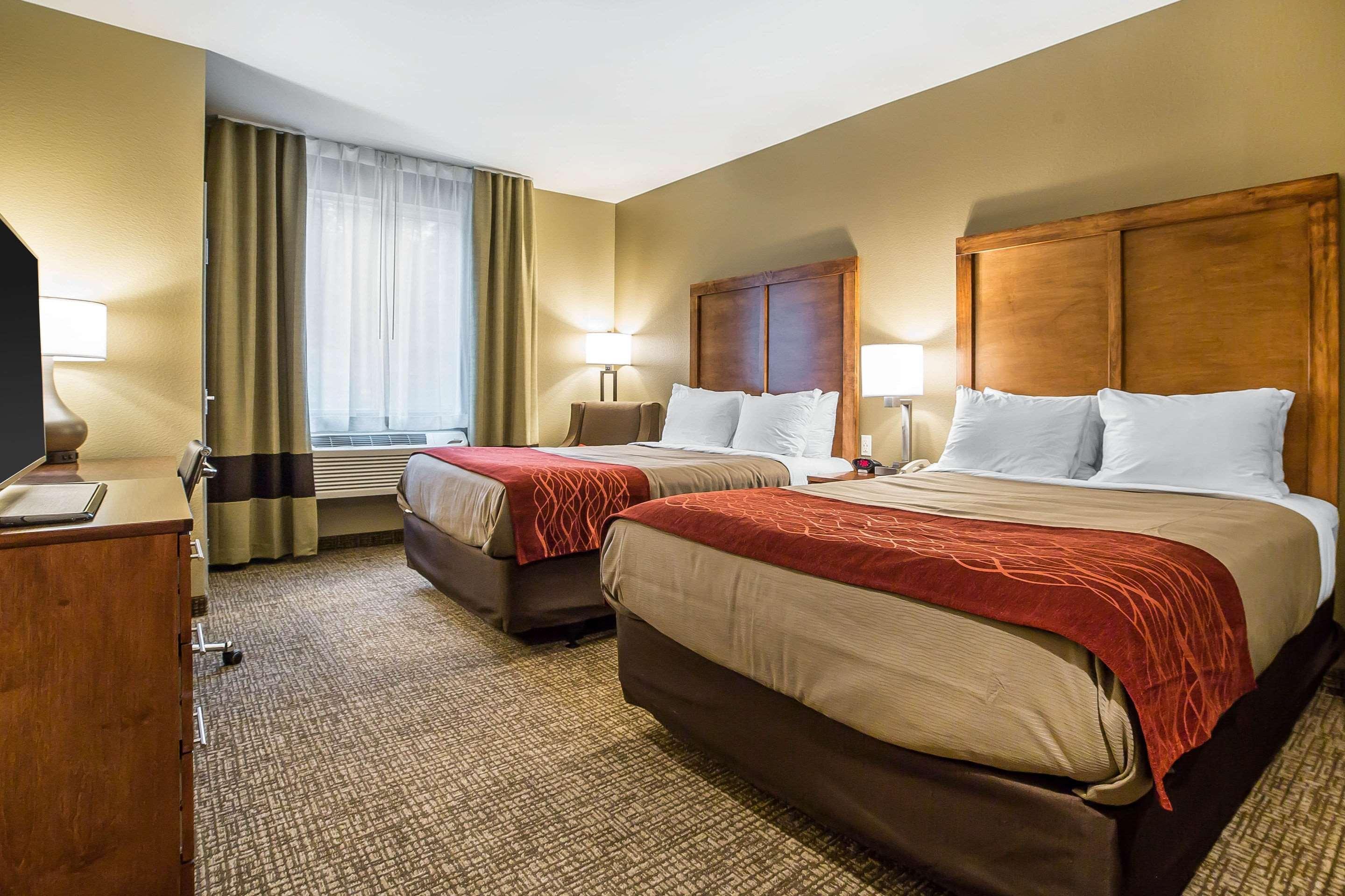 Comfort Inn & Suites Near Mt Rushmore Hill City Esterno foto