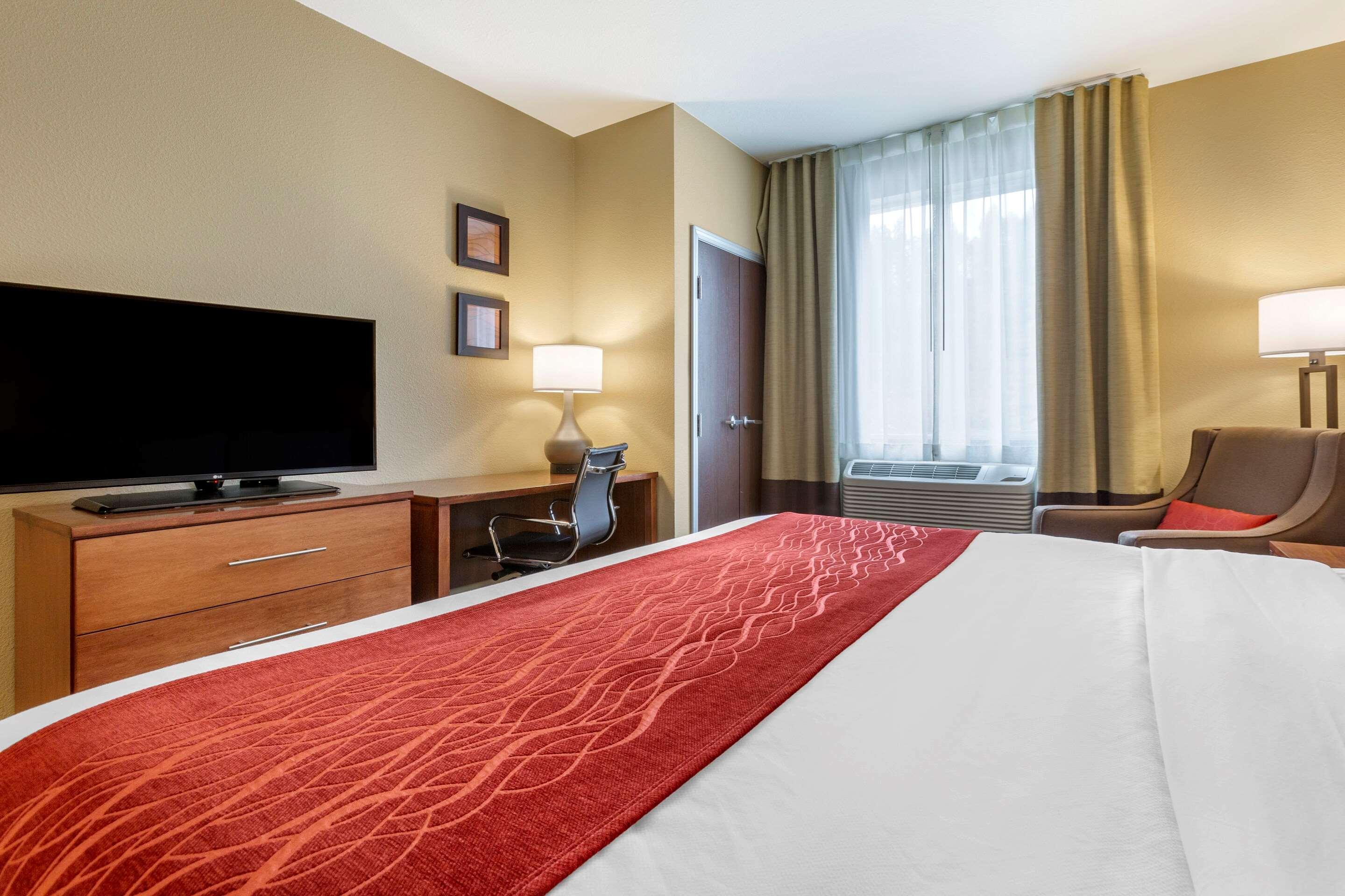 Comfort Inn & Suites Near Mt Rushmore Hill City Esterno foto