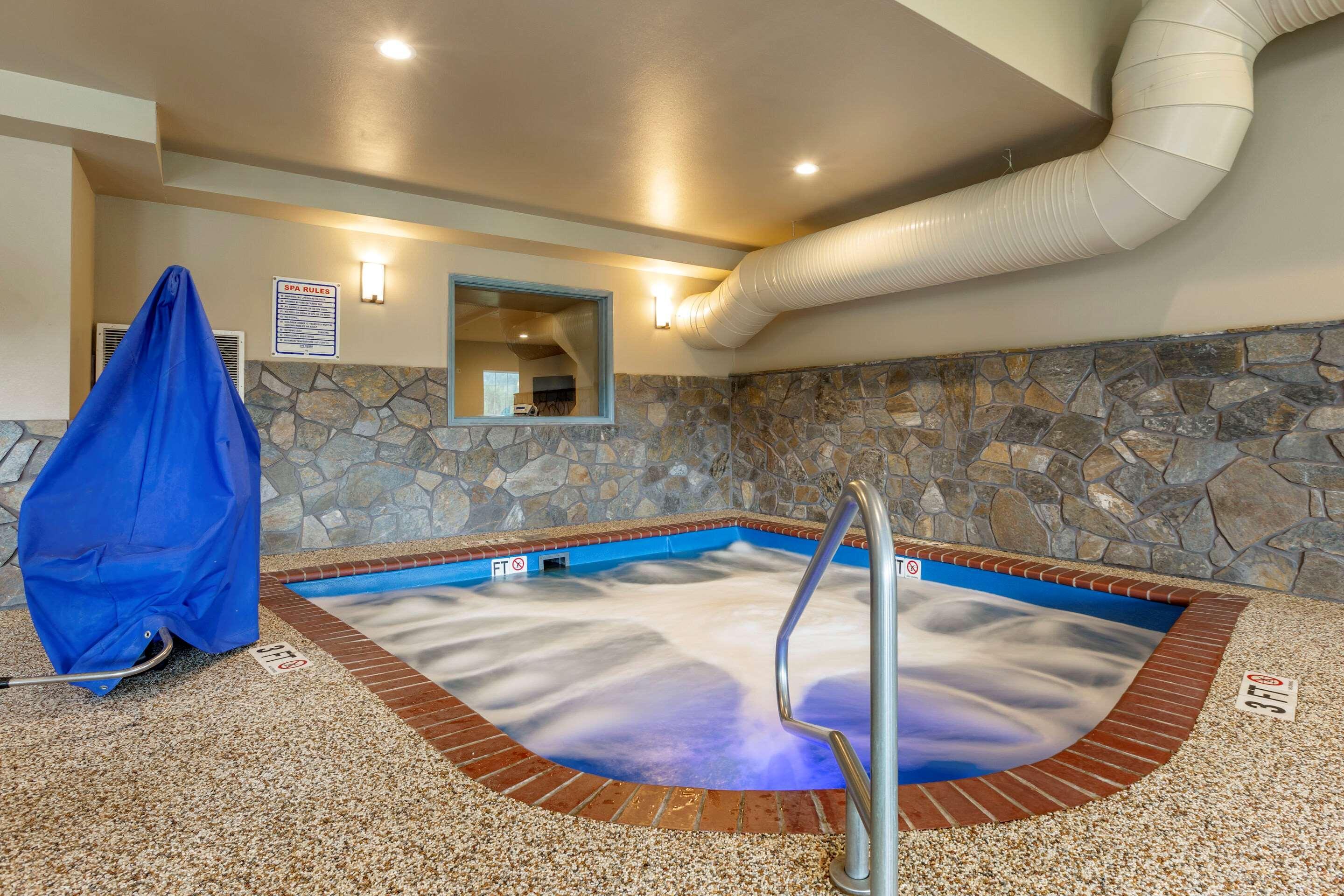 Comfort Inn & Suites Near Mt Rushmore Hill City Esterno foto
