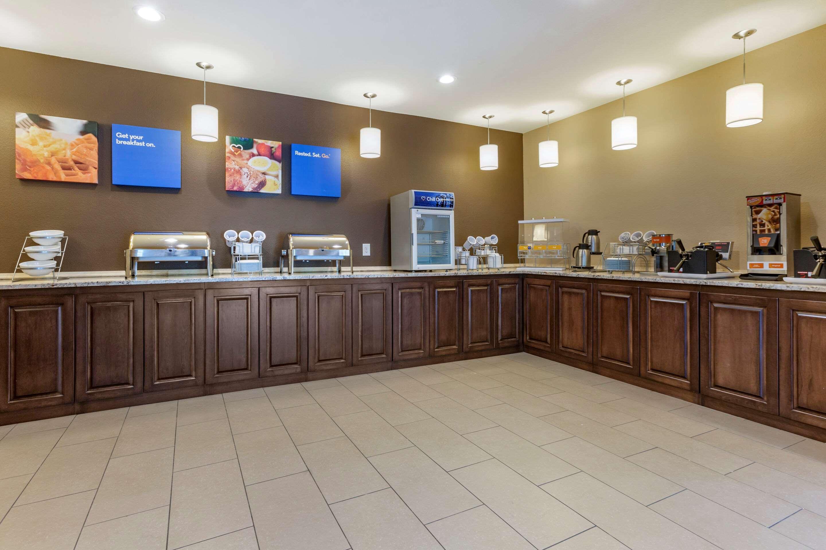 Comfort Inn & Suites Near Mt Rushmore Hill City Esterno foto