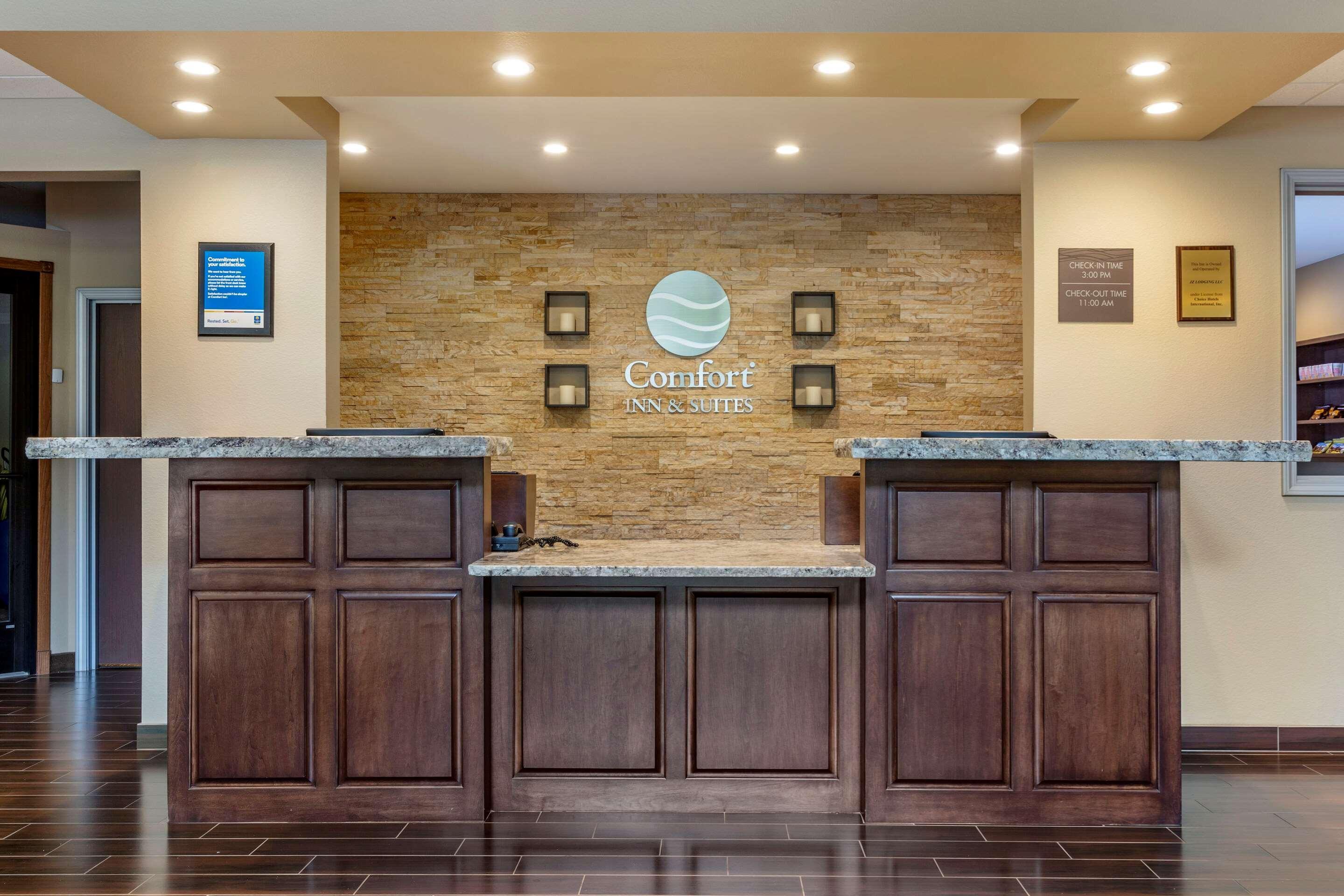 Comfort Inn & Suites Near Mt Rushmore Hill City Esterno foto